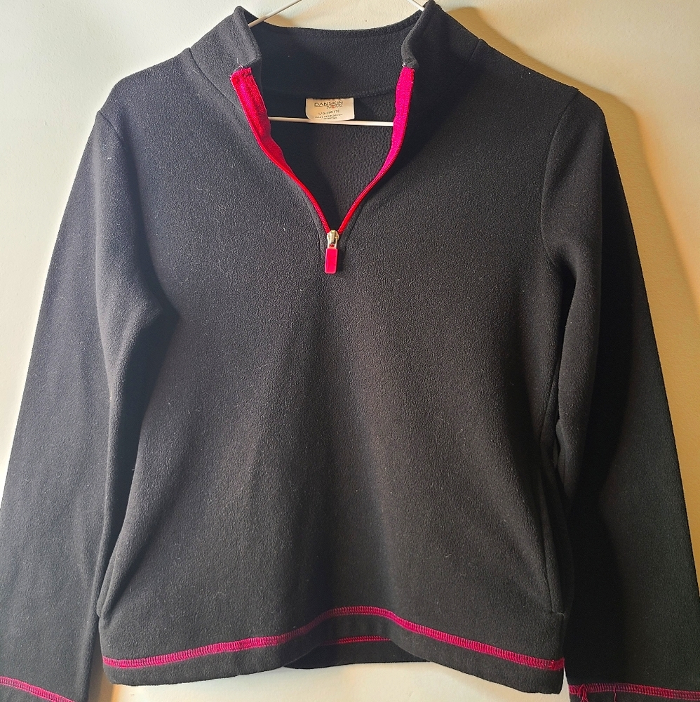 Danskin Now 1/4 Pull Over